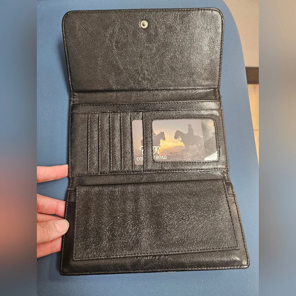 Texas‎ Mom Wallet